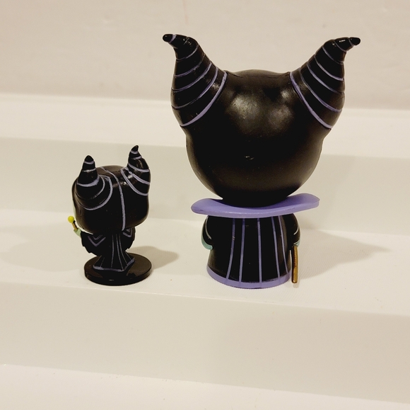 Funko Disney Sleeping Beauty Maleficent Figure Set - Picture 7 of 9